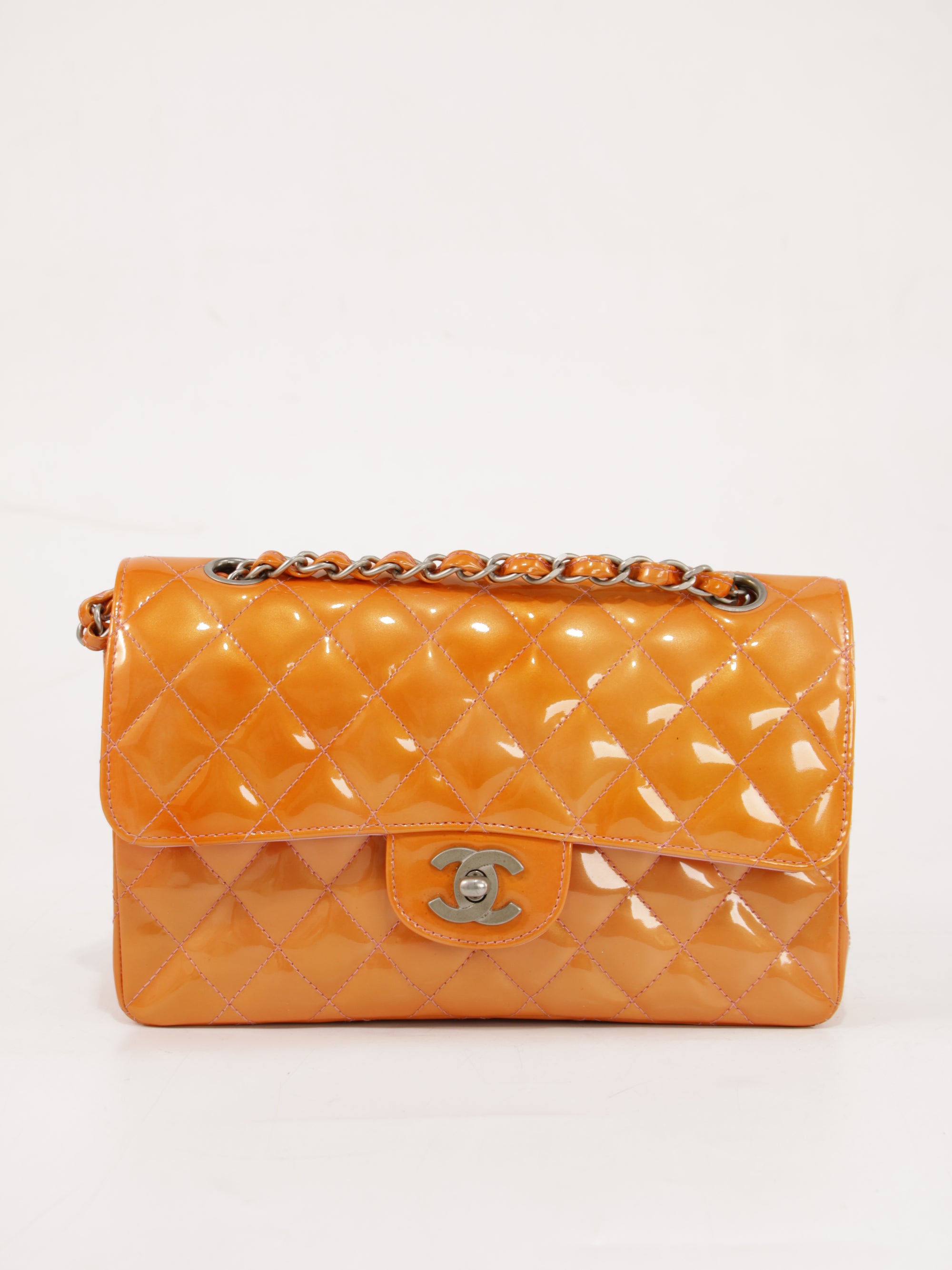 Small Classic Flap